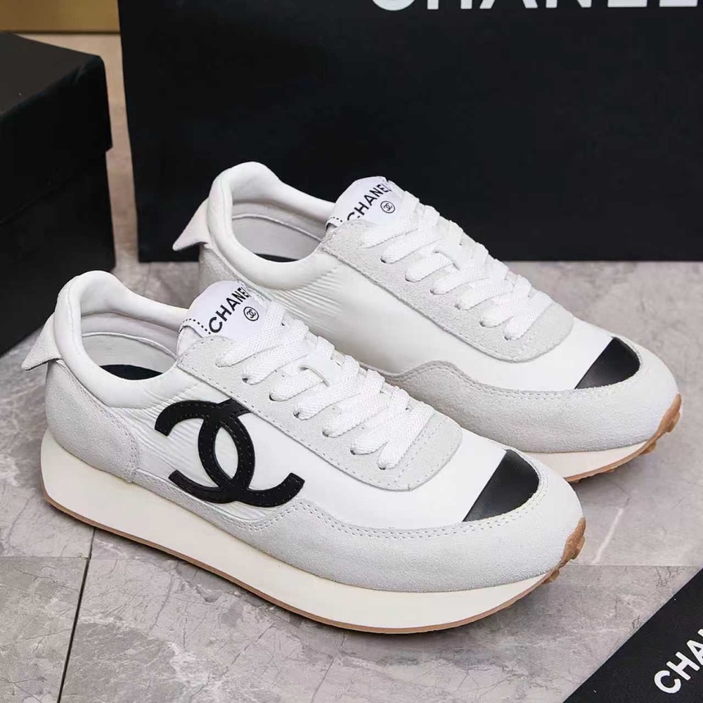 Chanel White/Black CC Logo Sneakers Leather